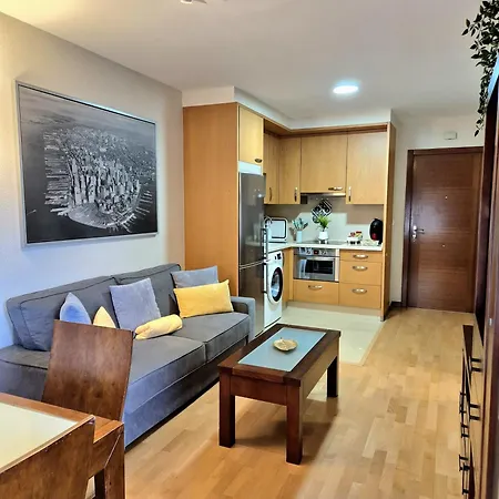Vistasaragon Apartment